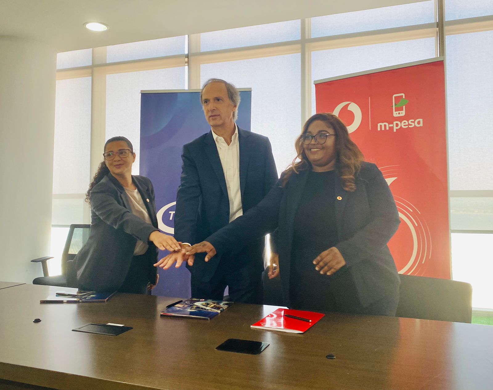 <strong>Transcom </strong>e<strong> M-Pesa assinam memorando para facilitar pagamento de serviços</strong>